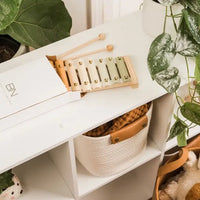 Neutraalgekleurde educatieve xylofoon voor kinderen