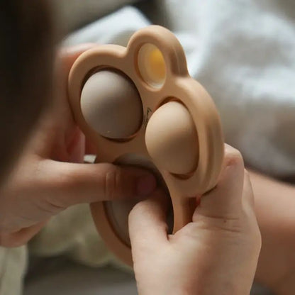 Sensorische pop-it fidget speeltje voor kinderen van Sensory Wereld — beige siliconen