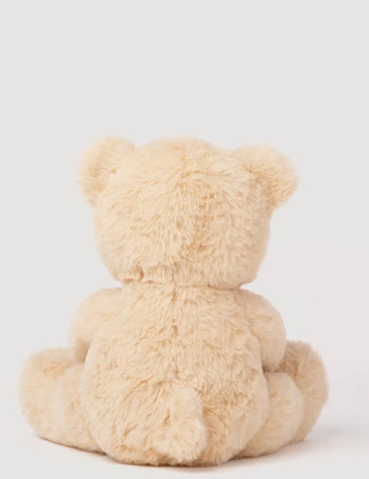 Achteraanzicht van de Hjalmar teddybeer knuffel