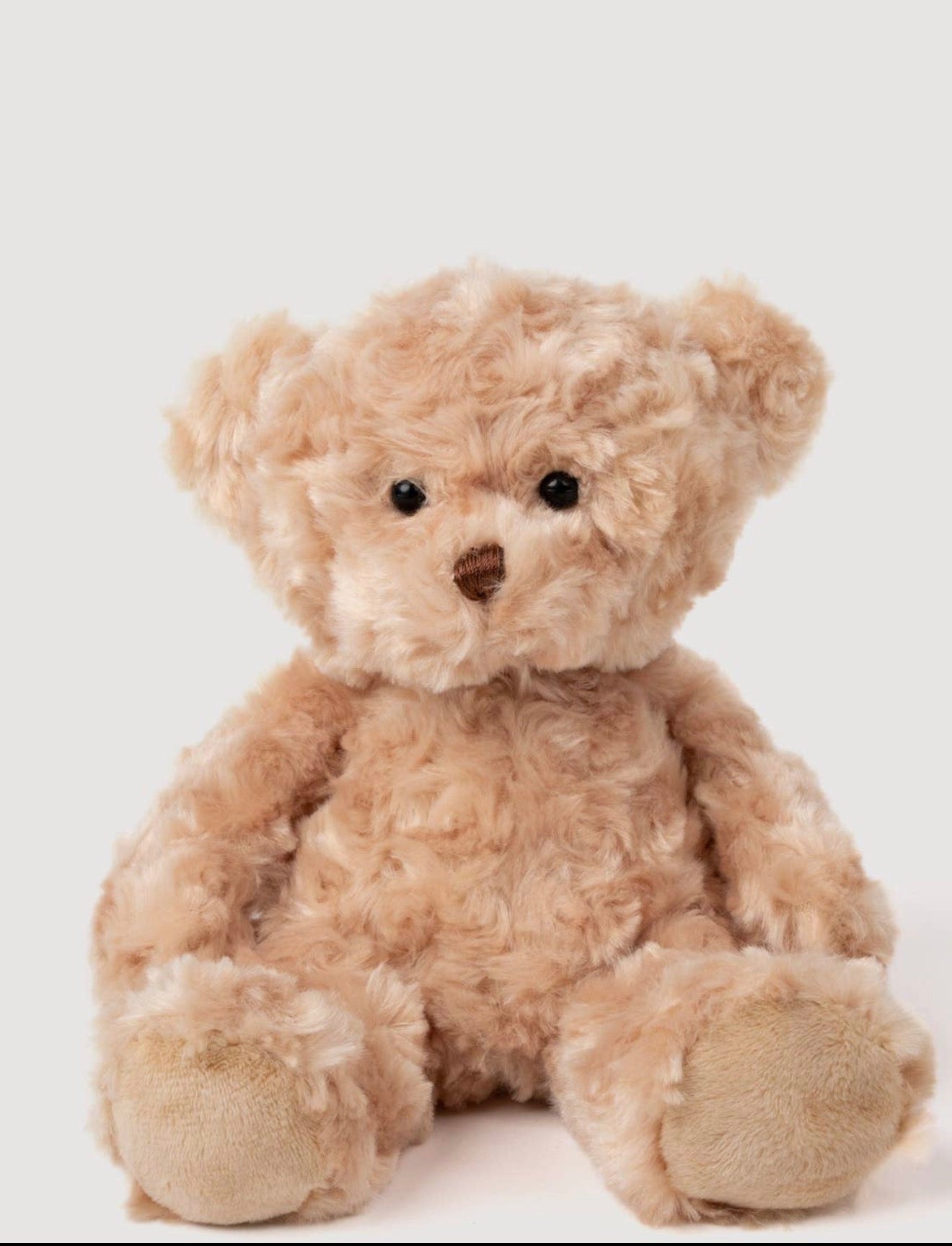 Vooraanzicht van de Kalle Teddybeer knuffel in warm beige