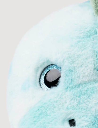Close-up van het oog van de Sumo Dino knuffel