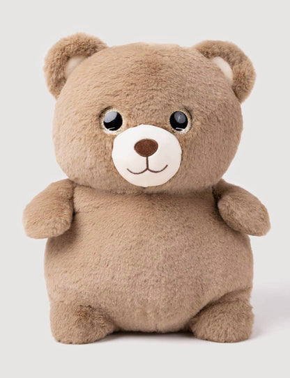 Vooraanzicht van de Sumo Teddy knuffel, een ronde beige teddybeer