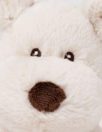 Close-up van de ogen en neus van de Teddy Mocca Hond knuffel
